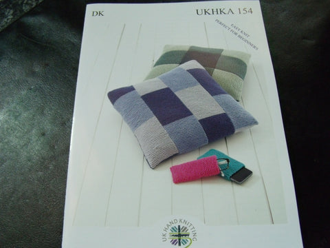 UKHKA Double Knitting Pattern 154 Easy Knit Cushion Covers