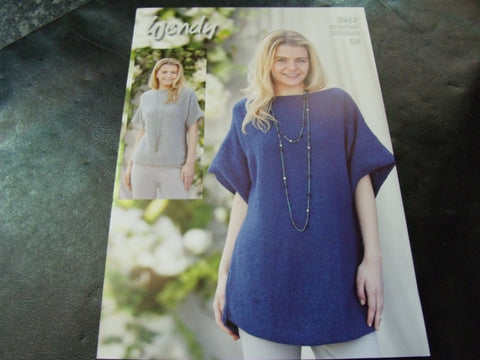 Wendy Double Knit Pattern 5993 Scoop Hem Sweater and Tunic