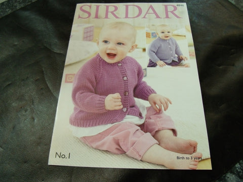 Sirdar Double Knitting Pattern 4846